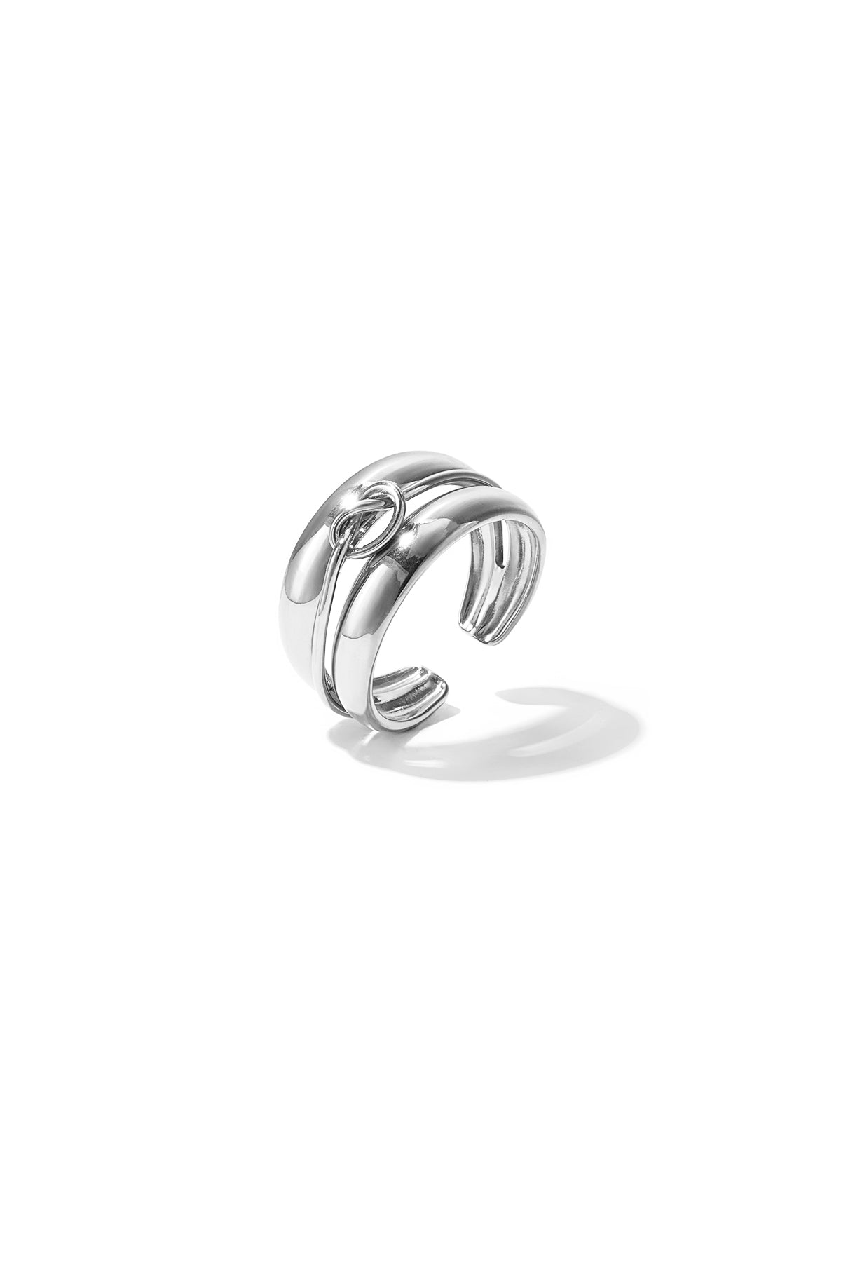 Gelaagde ring met minimalistisch gedraaid detail